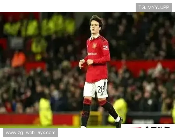 乌拉圭锋线犀利，双前锋持续制造破门威胁